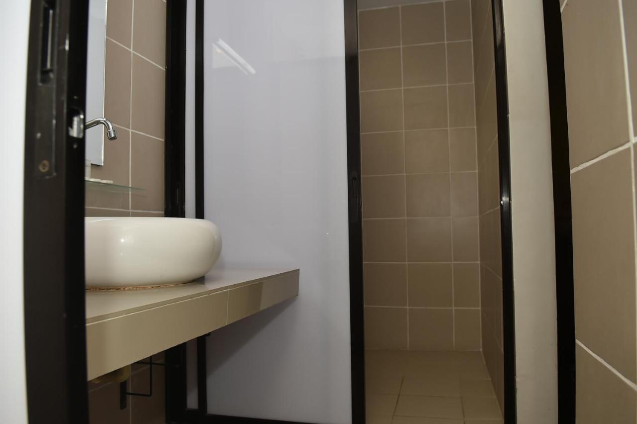 Columbus Plaza Hotel General Santos City Экстерьер фото