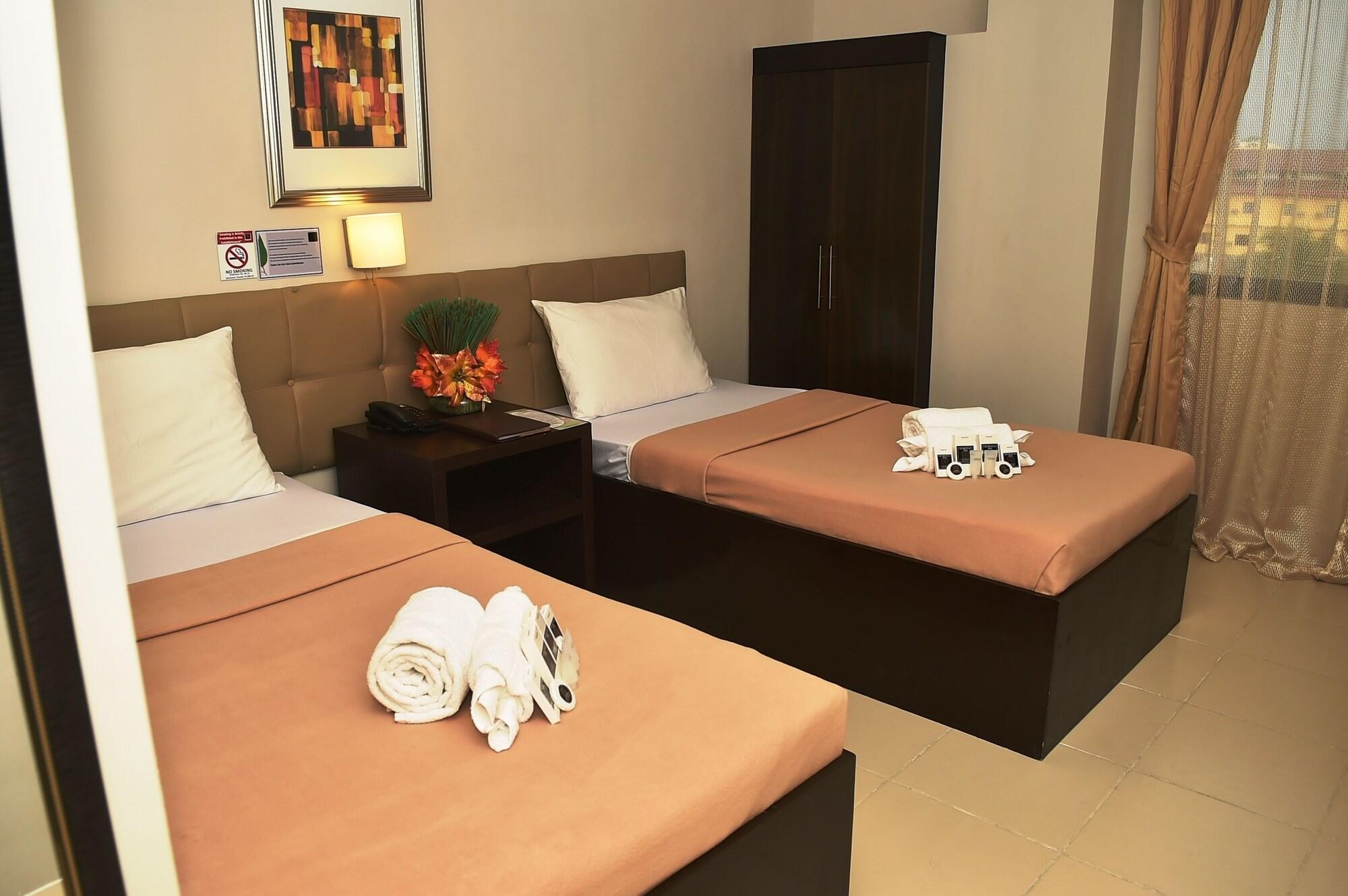 Columbus Plaza Hotel General Santos City Экстерьер фото