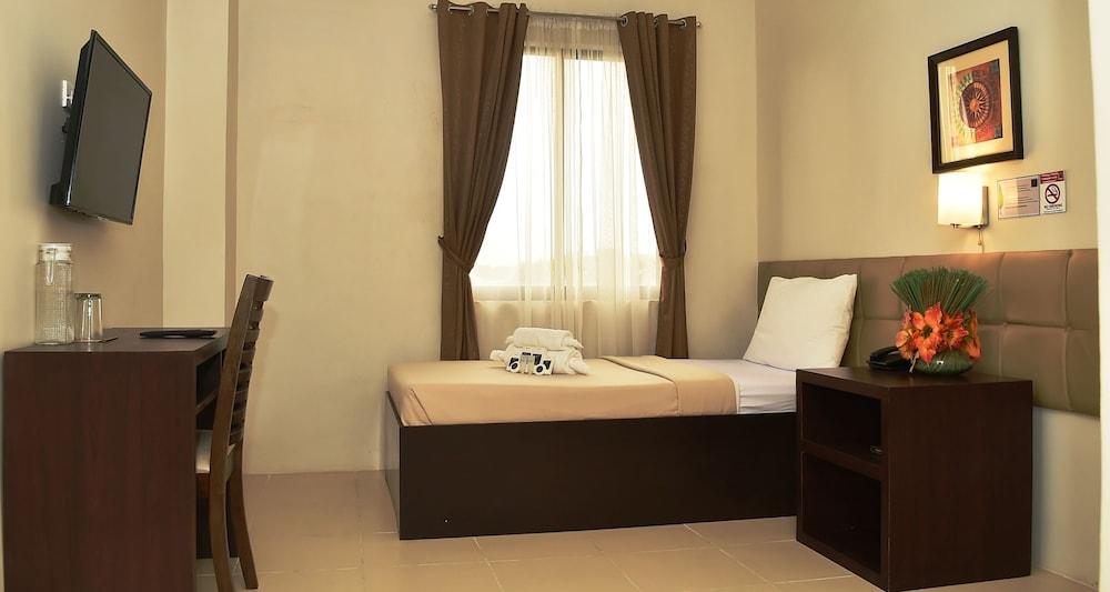Columbus Plaza Hotel General Santos City Экстерьер фото