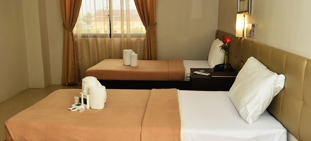 Columbus Plaza Hotel General Santos City Экстерьер фото