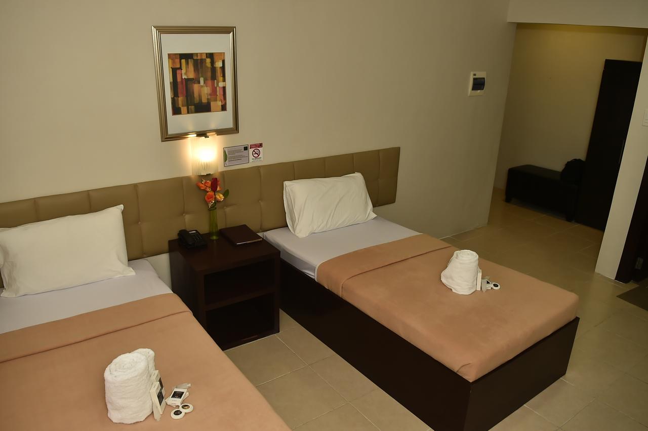 Columbus Plaza Hotel General Santos City Экстерьер фото
