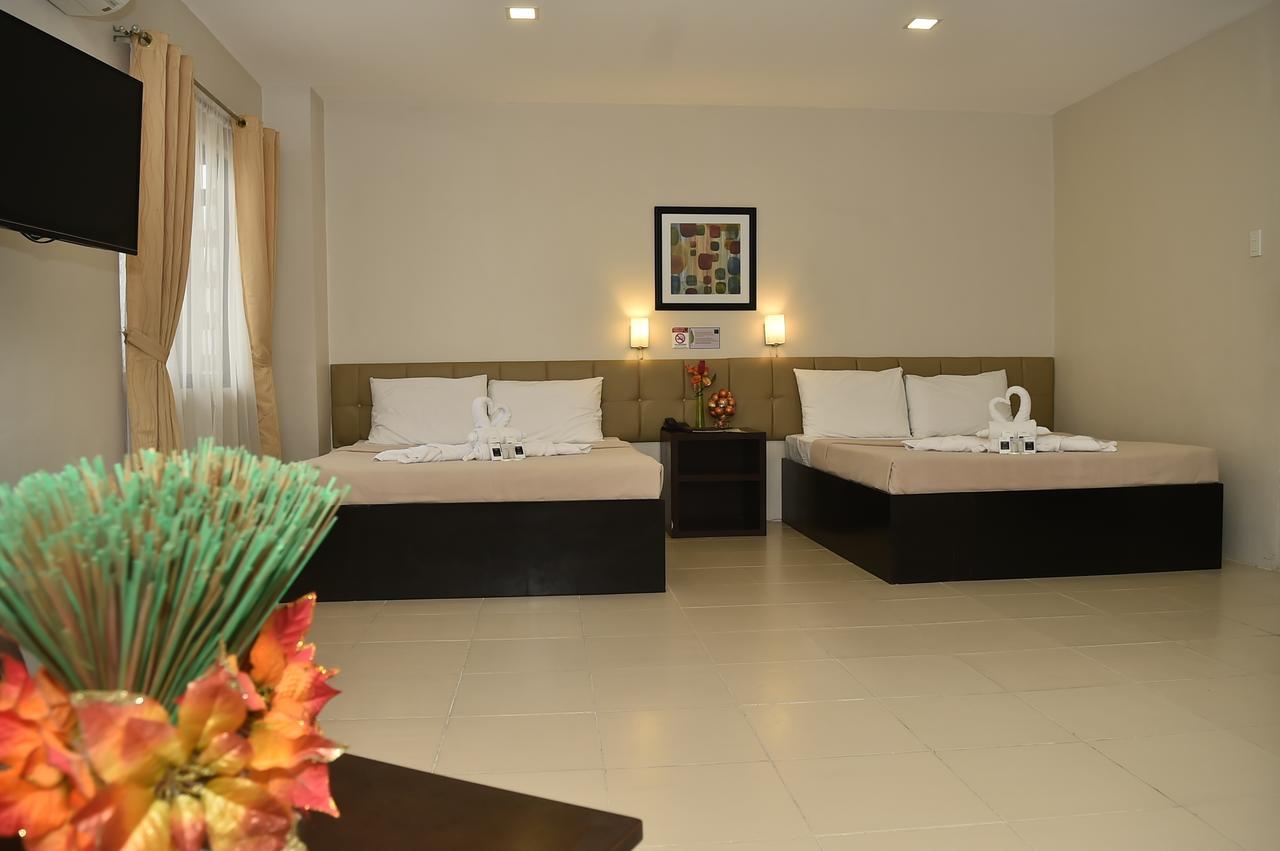 Columbus Plaza Hotel General Santos City Экстерьер фото