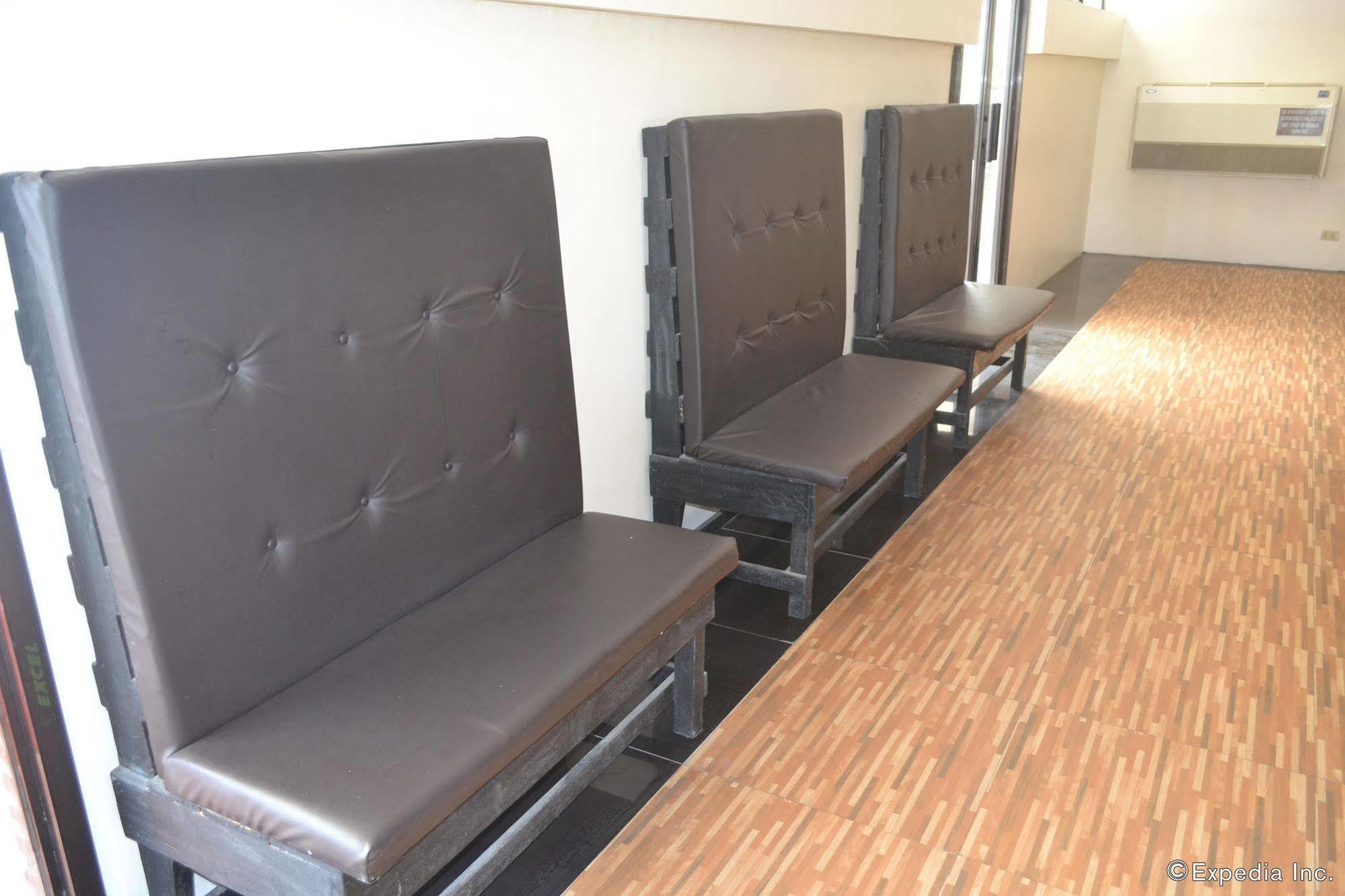 Columbus Plaza Hotel General Santos City Экстерьер фото