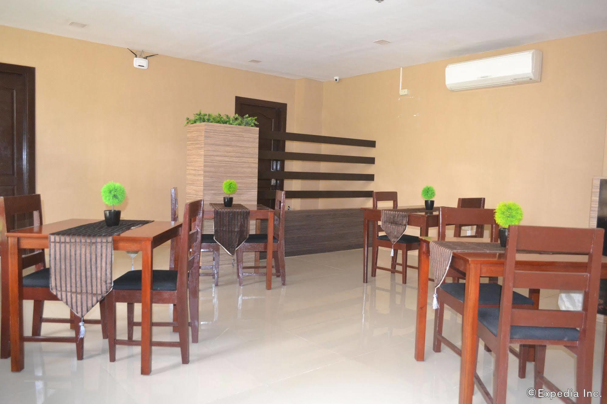 Columbus Plaza Hotel General Santos City Экстерьер фото