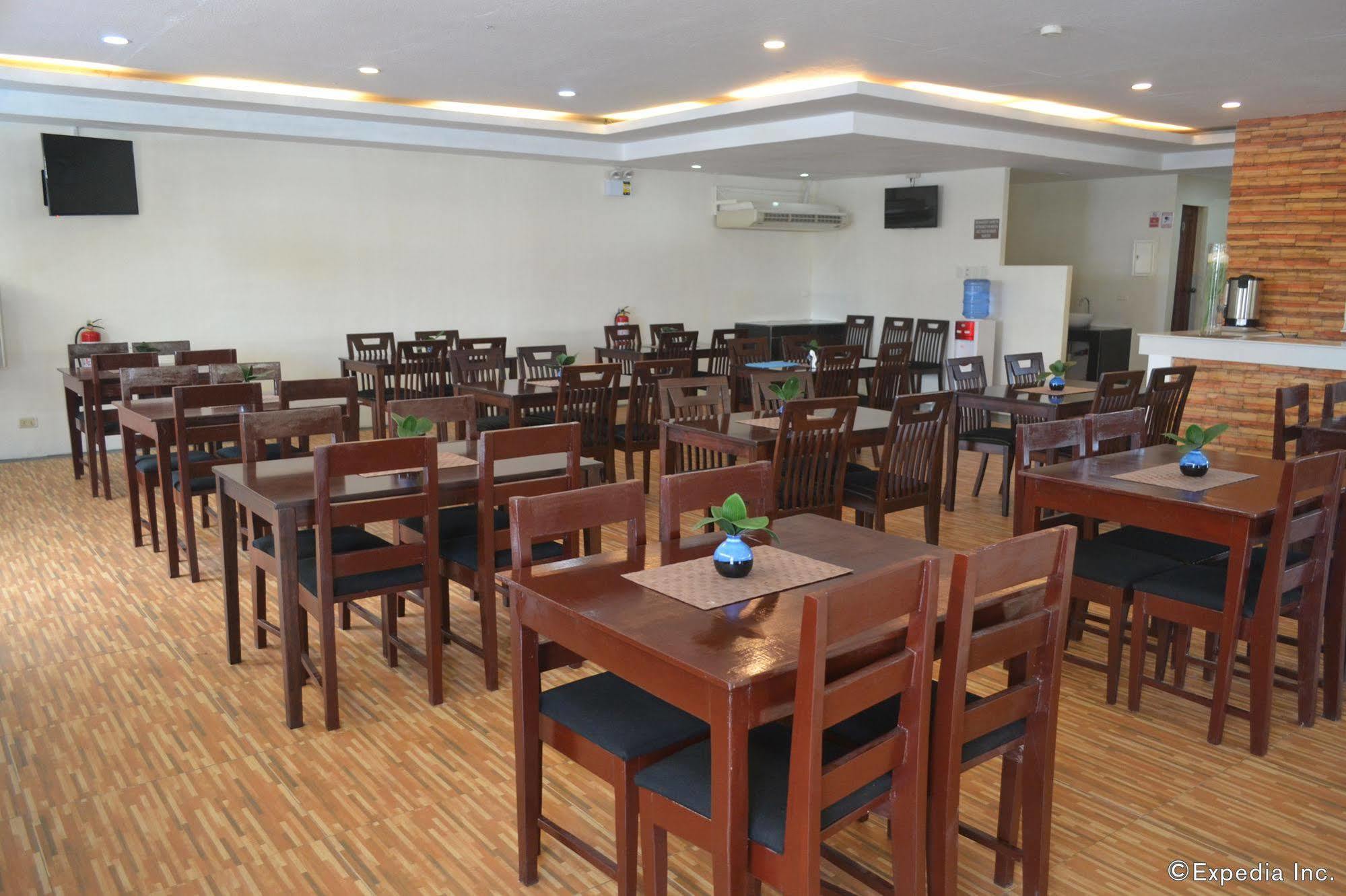 Columbus Plaza Hotel General Santos City Экстерьер фото